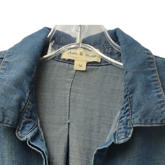 SOLD  Denim Button Down Roll Tab Blouse Casual Shirt Size Blue Jean Shirt - Picture 5 of 5